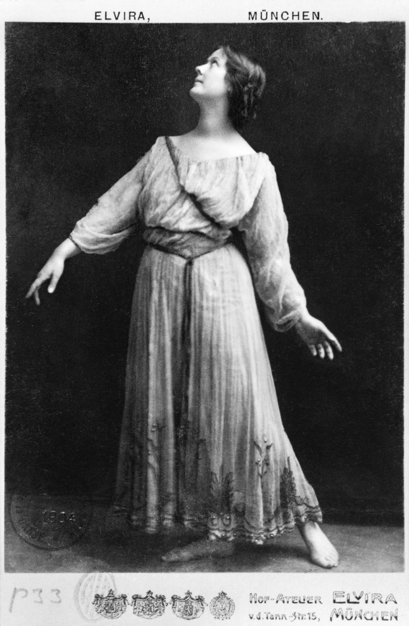 Isadora Duncan（1877-1927）c.1903-04 作者 艾尔维拉工作室