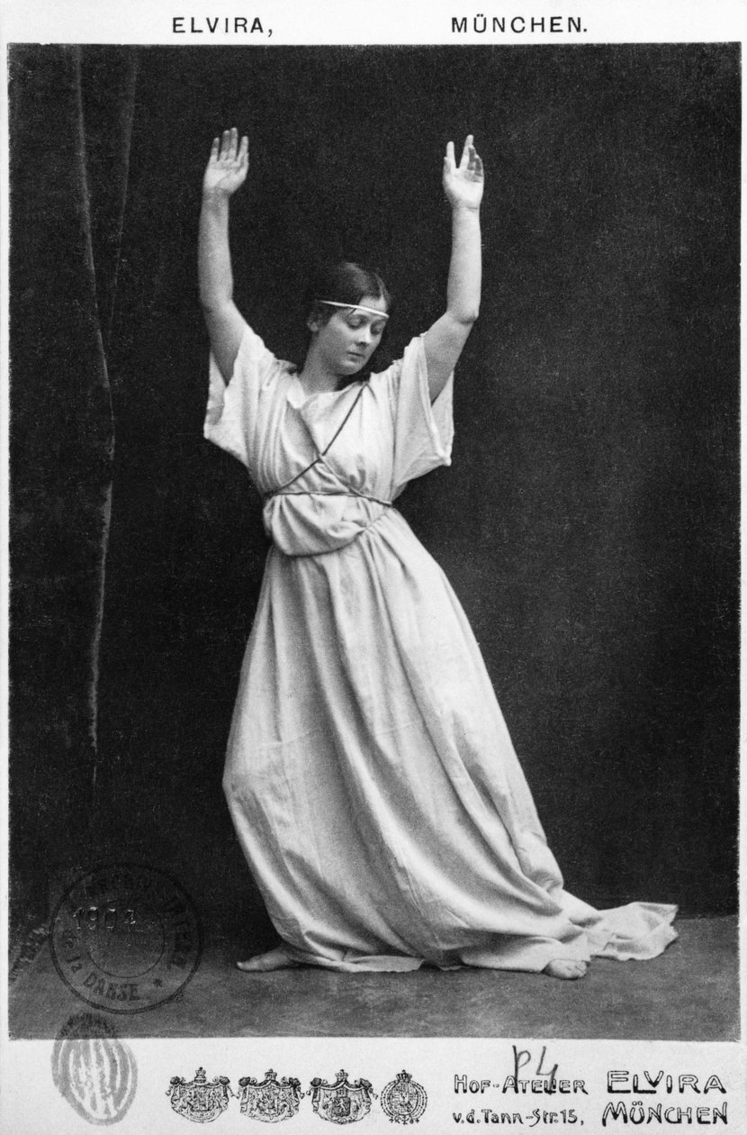 Isadora Duncan（1877-1927）c.1903-04 作者 艾尔维拉工作室