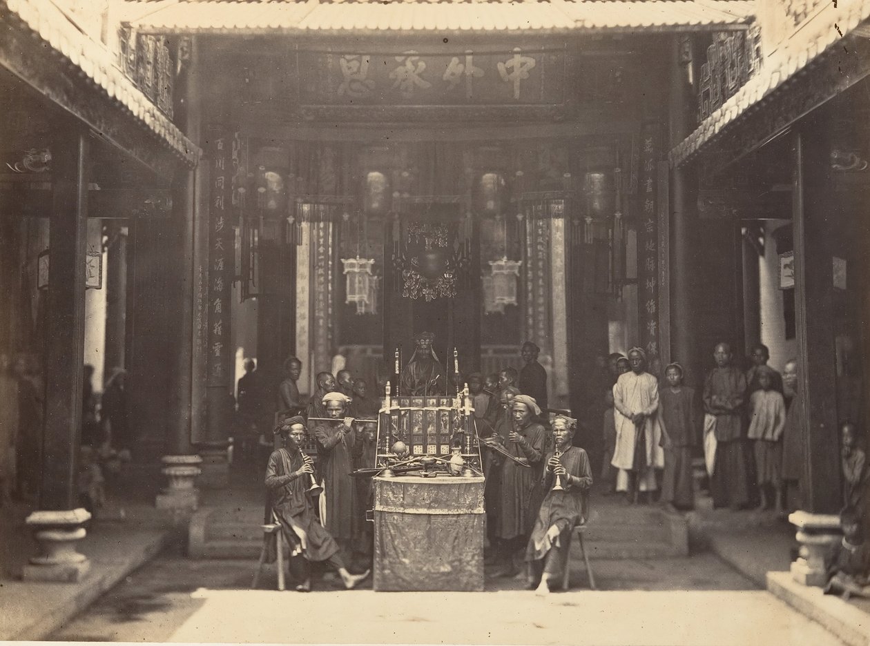 1866年，在科钦纳州西贡市的乔伦中国塔举行的宗教仪式。 作者 埃米尔·格塞尔（Emile Gsell）