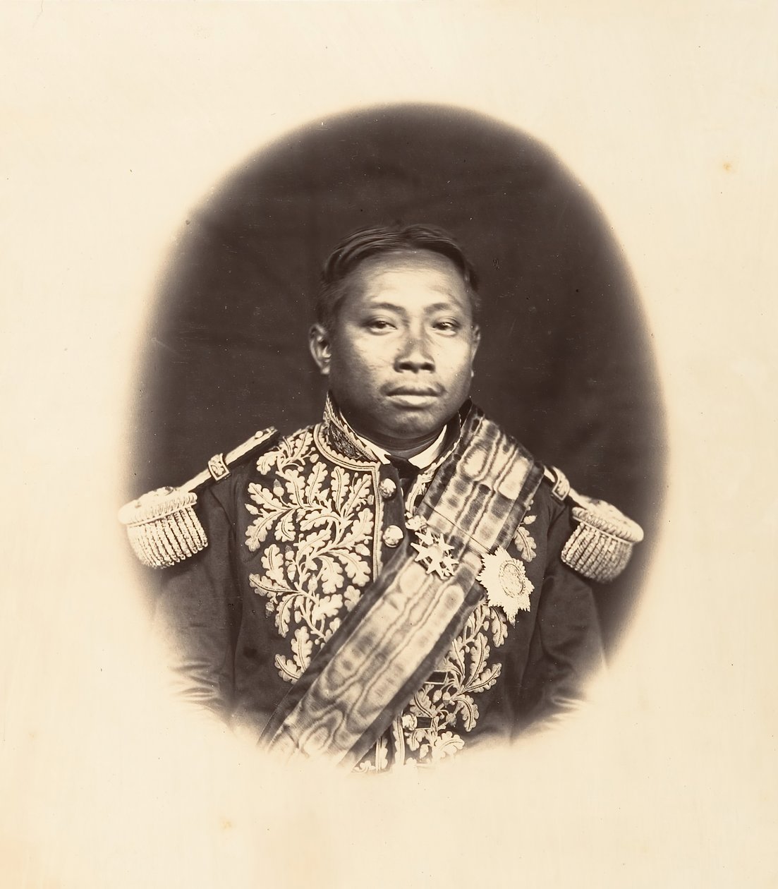 S.M. Norodon，柬埔寨国王，1866年。 作者 埃米尔·格塞尔（Emile Gsell）