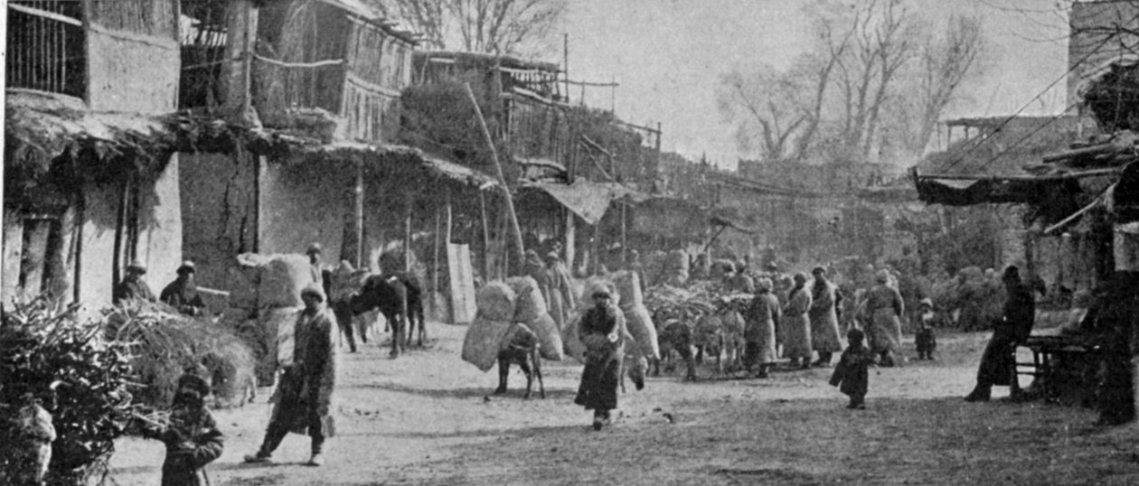 在Yarkand街道的一个场面，从国王的例证，1901年5月25日 作者 英国摄影师