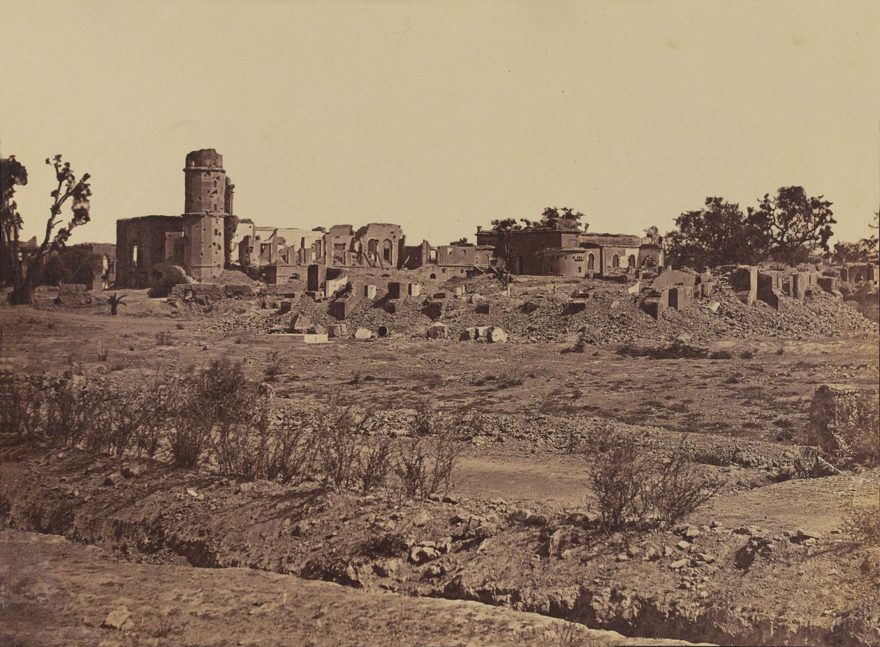 Lucknow居住地的墓地，公元1885年（棕褐色照片） 作者 英国摄影师