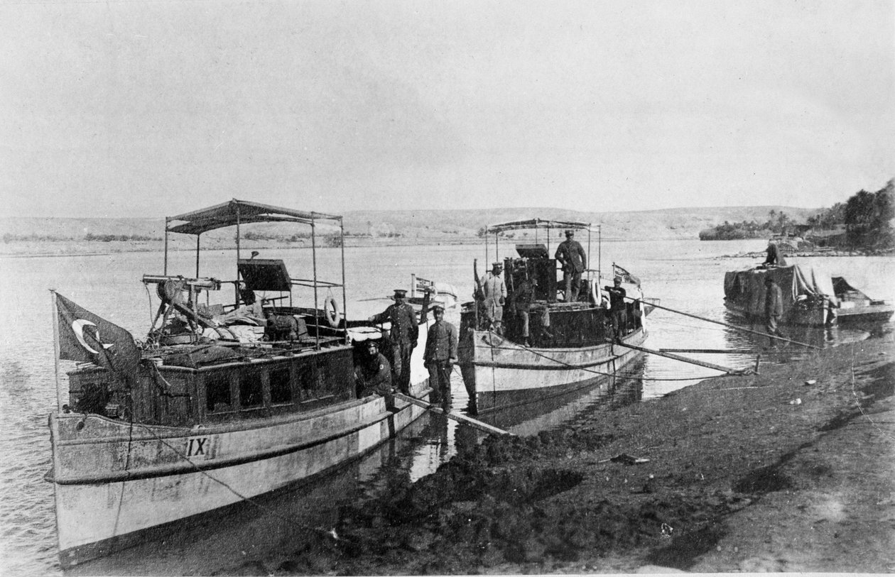 炮舰，1916-17 作者 英国摄影师
