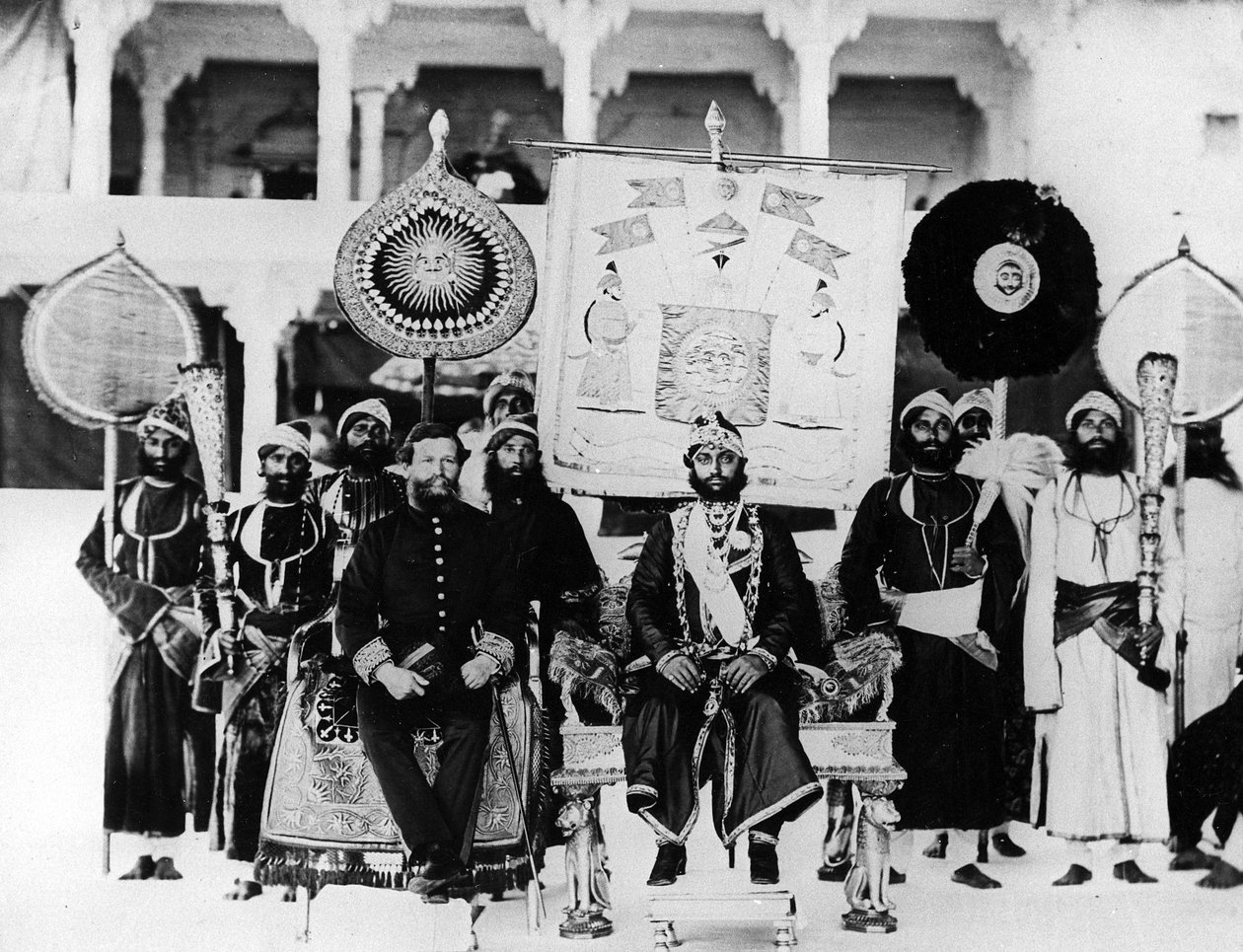 1871年，乌代布尔的Maharana与印度之星的投资 作者 英国摄影师