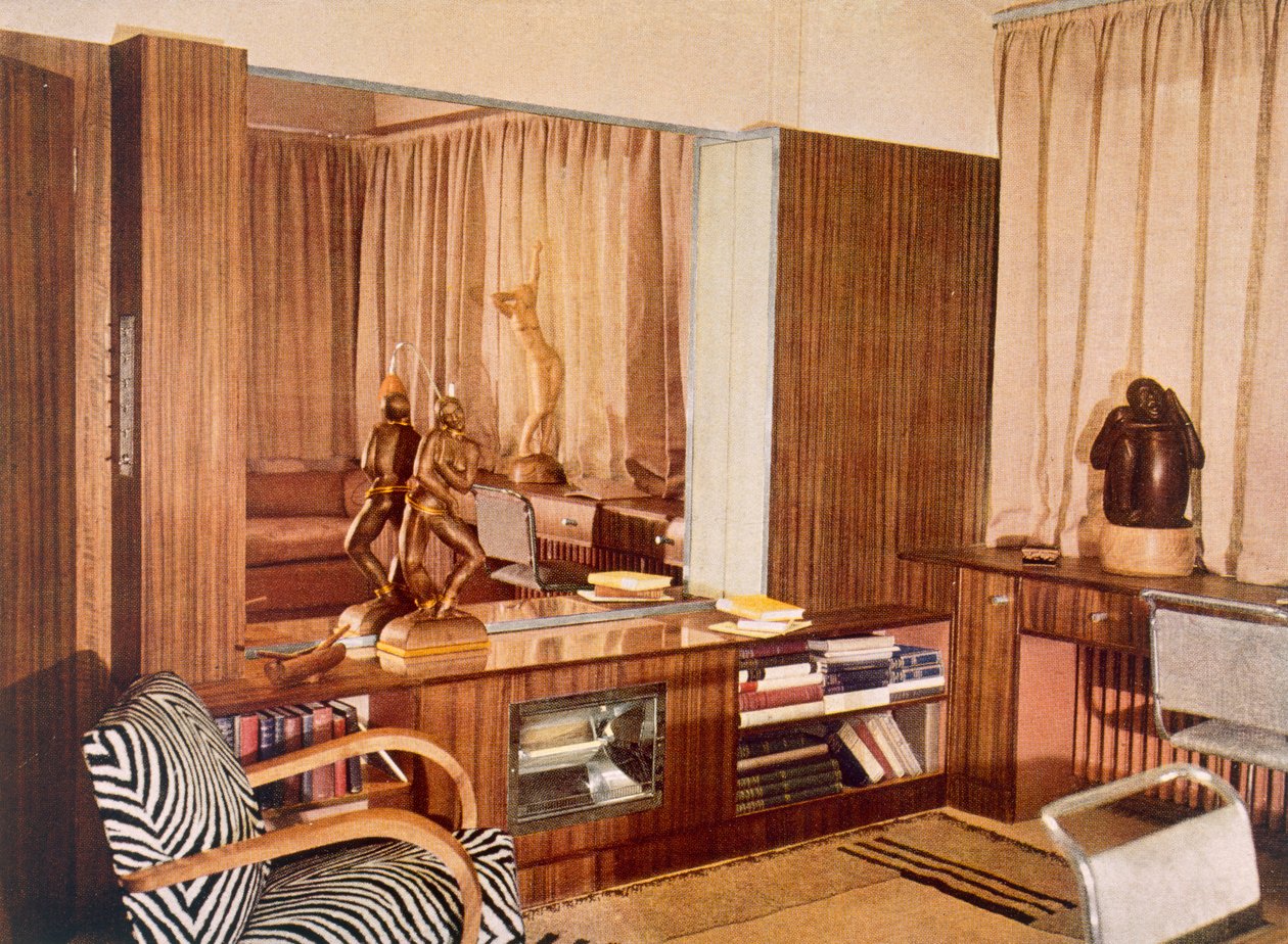 客厅由Serge Chermayeff为雕塑家AG Grinling设计，来自Derek Patmore的现代住宅配色方案，1933年（照片） 作者 英国摄影师