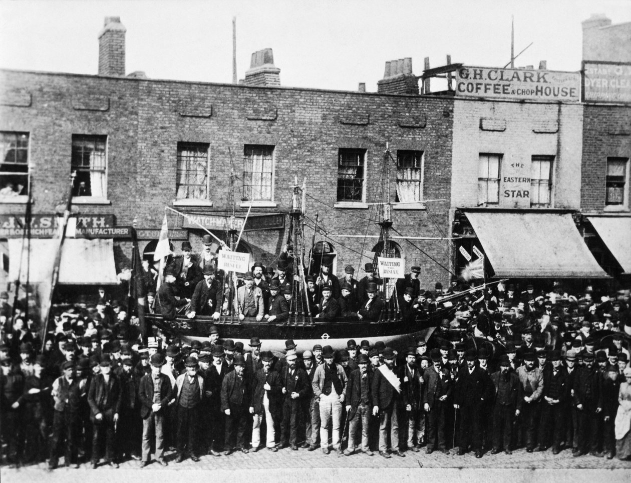 伦敦码头罢工，1889年 作者 英国摄影师