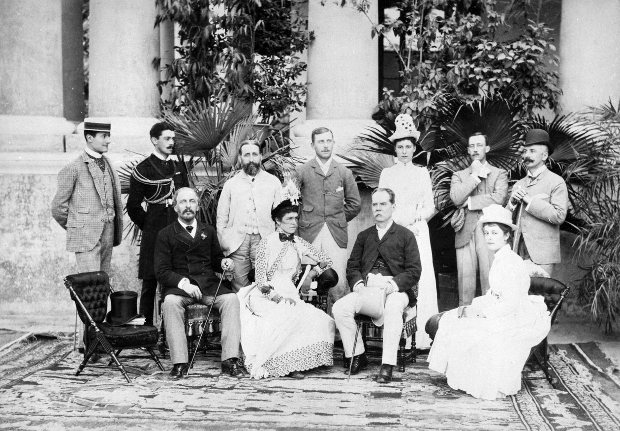 Lord＆Lady Dufferin和集团在西姆拉的Viceregal Lodge，c.1884-88 作者 英国摄影师