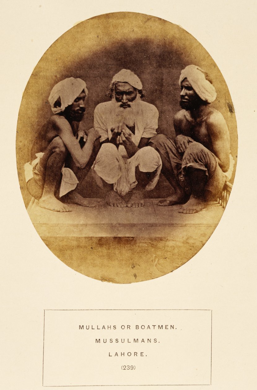 Mullahs或Boatman，Mussulmans，Lahore，来自印度人民，J. Forbes Watson，1868年出版（蛋白印刷品） 作者 英国摄影师