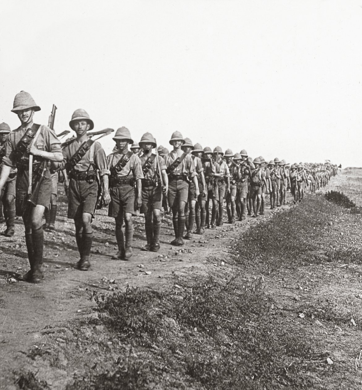 1917年，在巴格达经历了炎热的长征 作者 英国摄影师