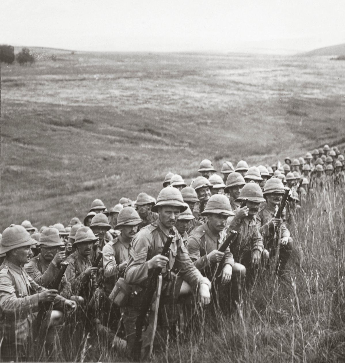 我们的储备等待命令在1915年的Cape Helles斜坡上升到新的位置 作者 英国摄影师