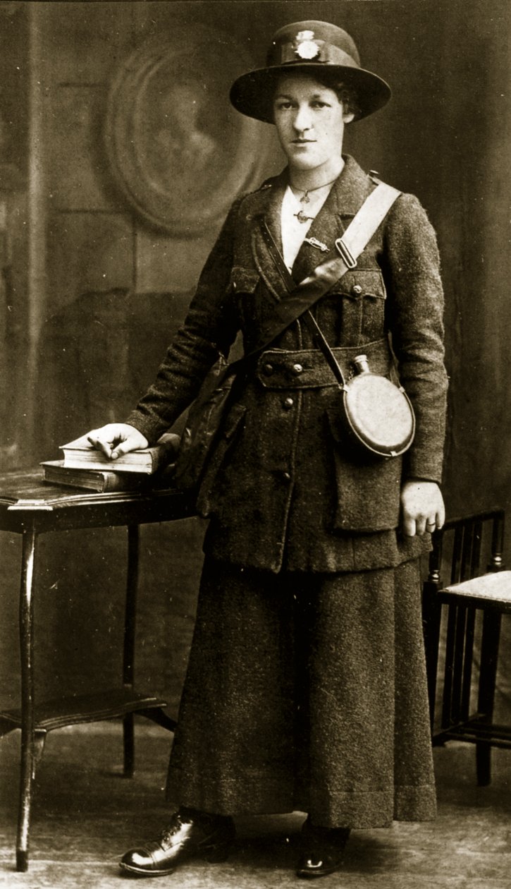 女子妇女协会的Rose McNamara（棕褐色照片） 作者 英国摄影师