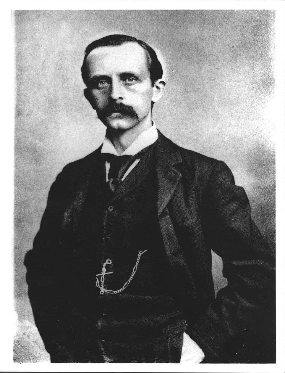 詹姆斯马修巴里爵士（1860-1937） 作者 英国摄影师