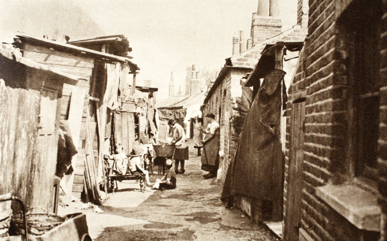 贫民窟，1934年 作者 英国摄影师