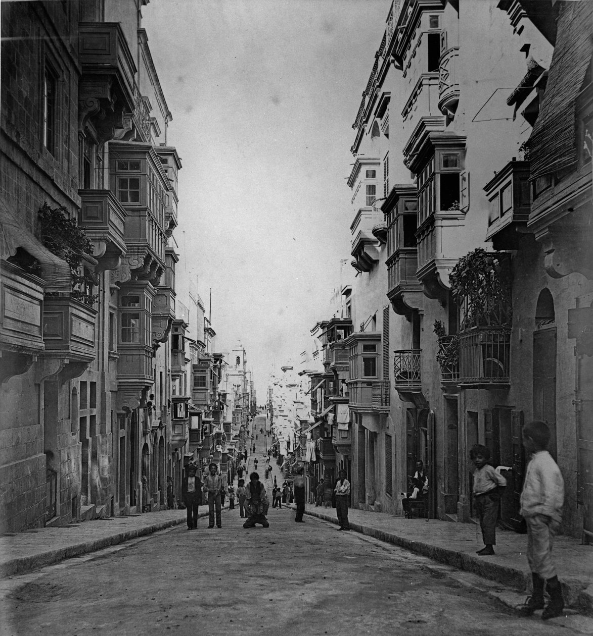 圣保罗的街道，瓦莱塔c.1880-83 作者 英国摄影师