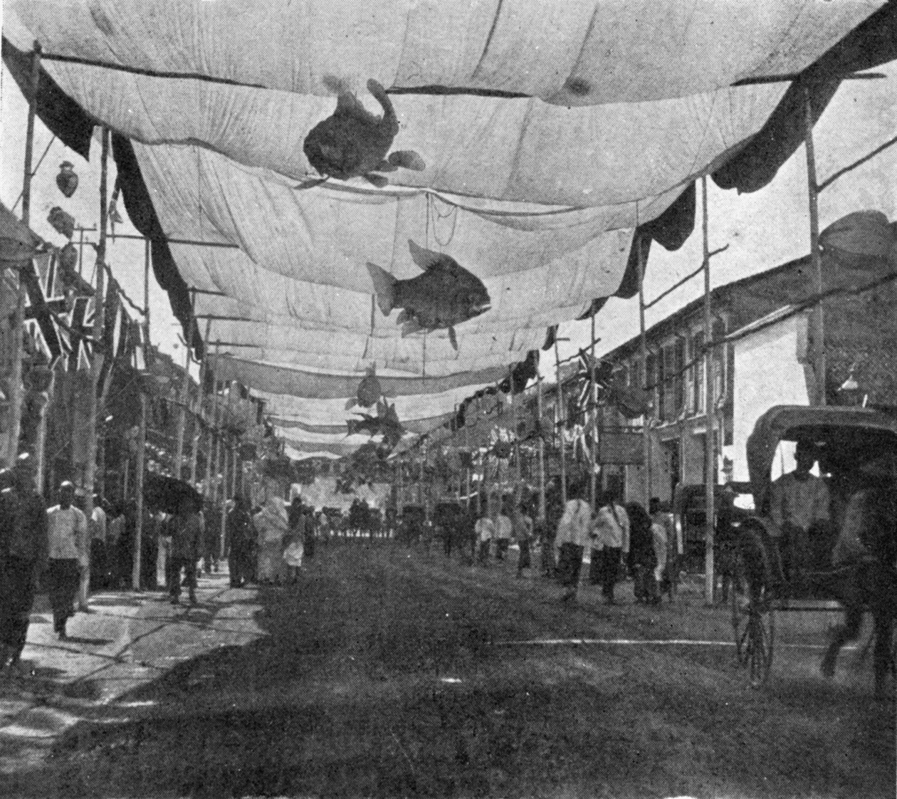 装饰在主要街道，新加坡，从国王的例证，1901年5月25日 作者 英国摄影师