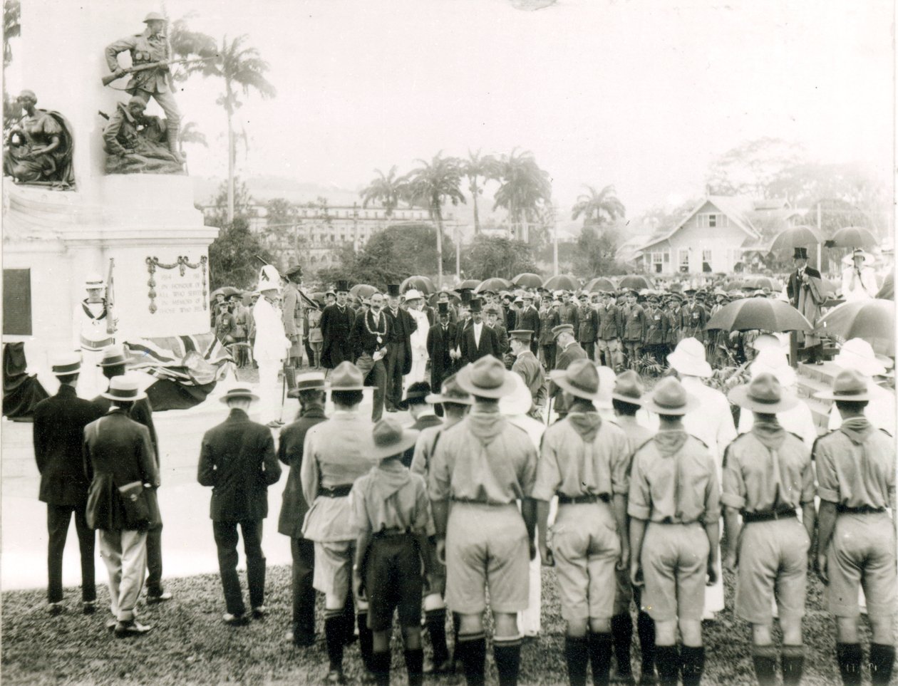 揭幕战争纪念馆，西班牙港，特立尼达，c.1920 作者 英国摄影师