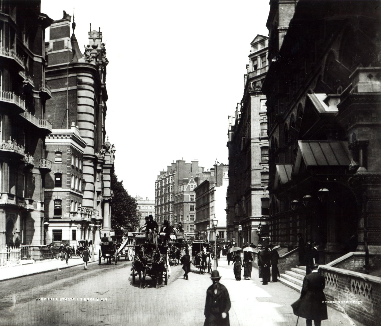 维多利亚街，伦敦，1890年 作者 英国摄影师