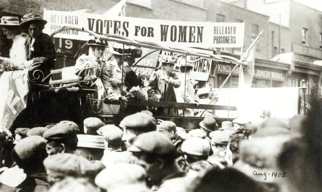 1908年8月，妇女投票 作者 英国摄影师