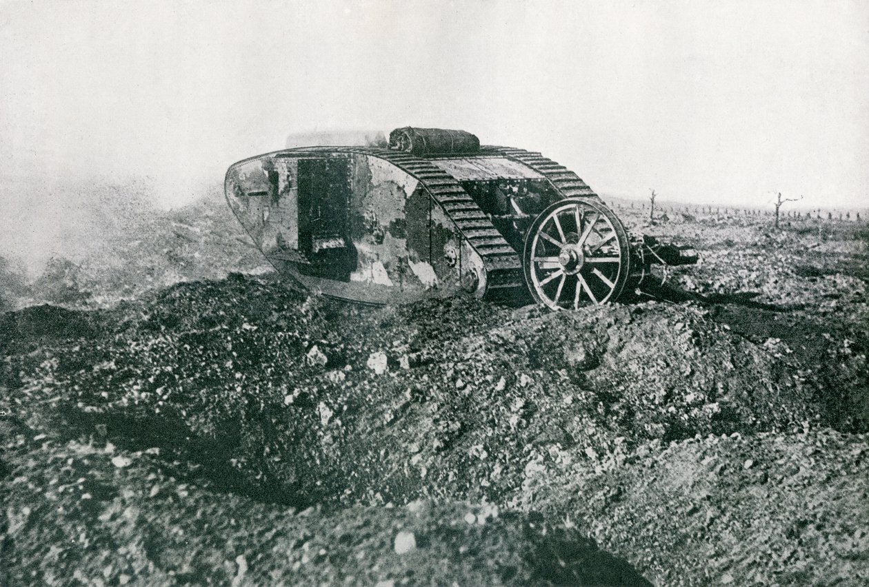 1917年第一次世界大战英国坦克在西线上行动 作者 英国摄影师