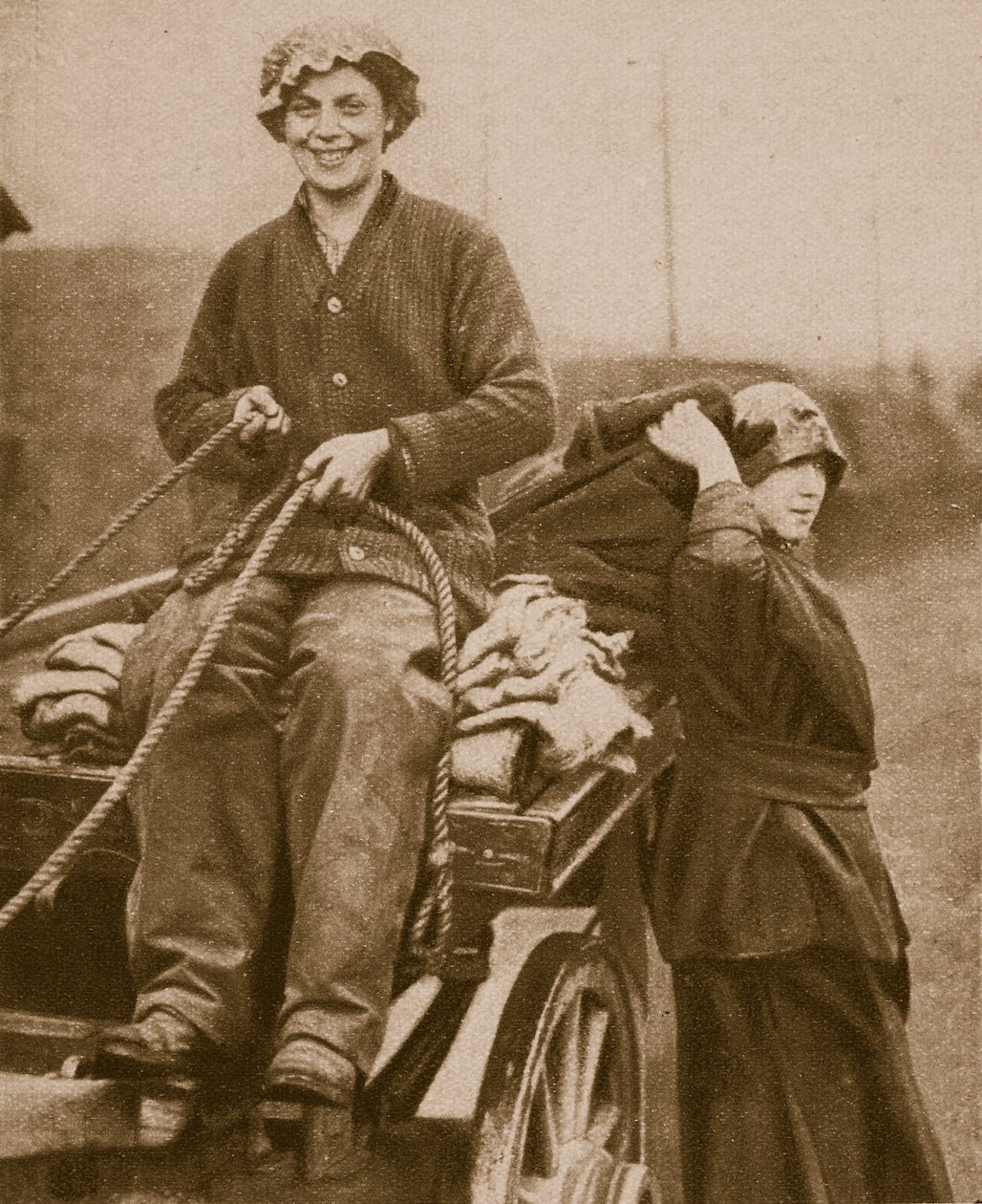 1914年至1919年，女性劳动力开车 作者 英国摄影师