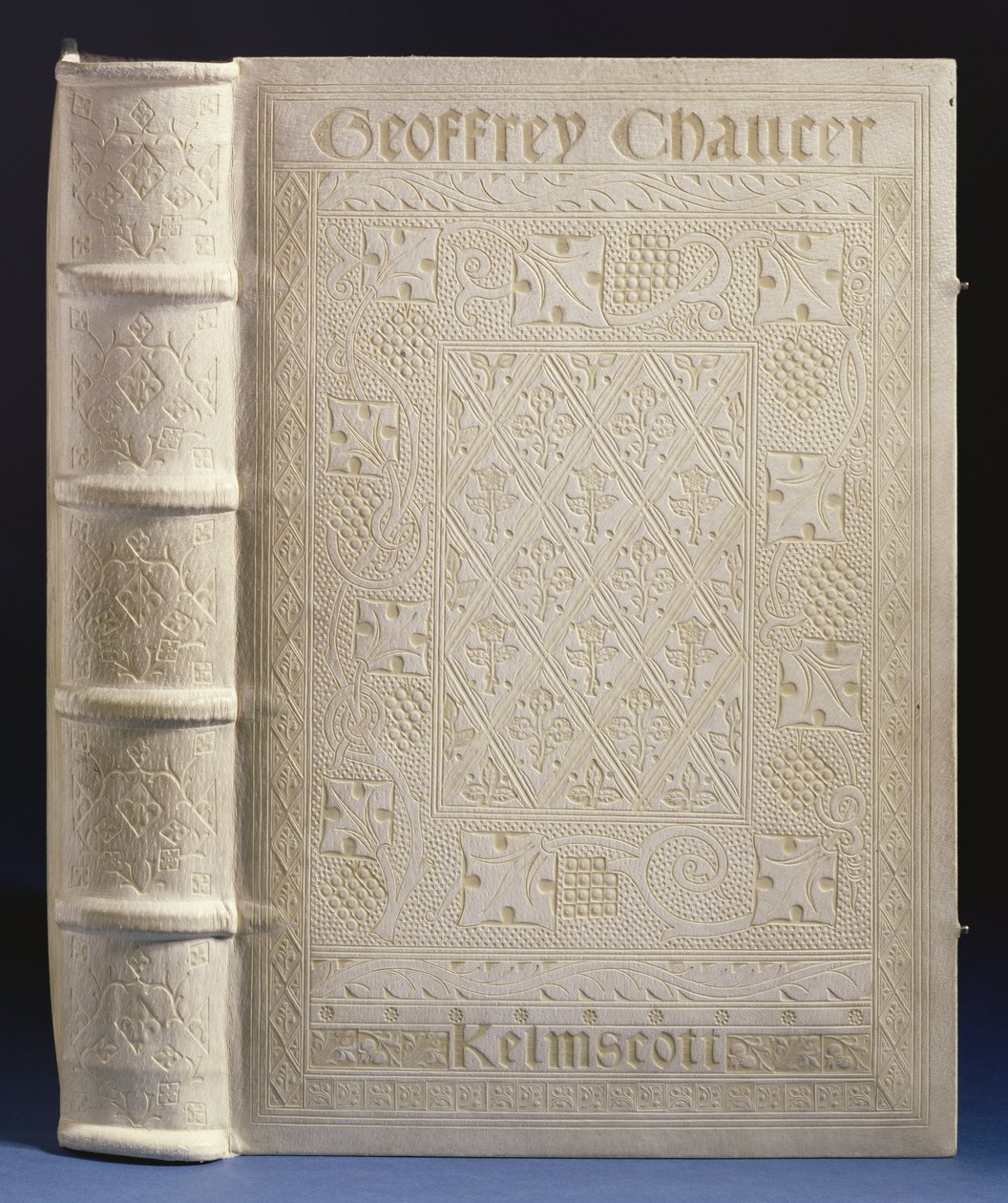 21.M.1由Doves Bindery为1896年的Kelmscott Chaucer绑定（猪皮） 作者 英语学校