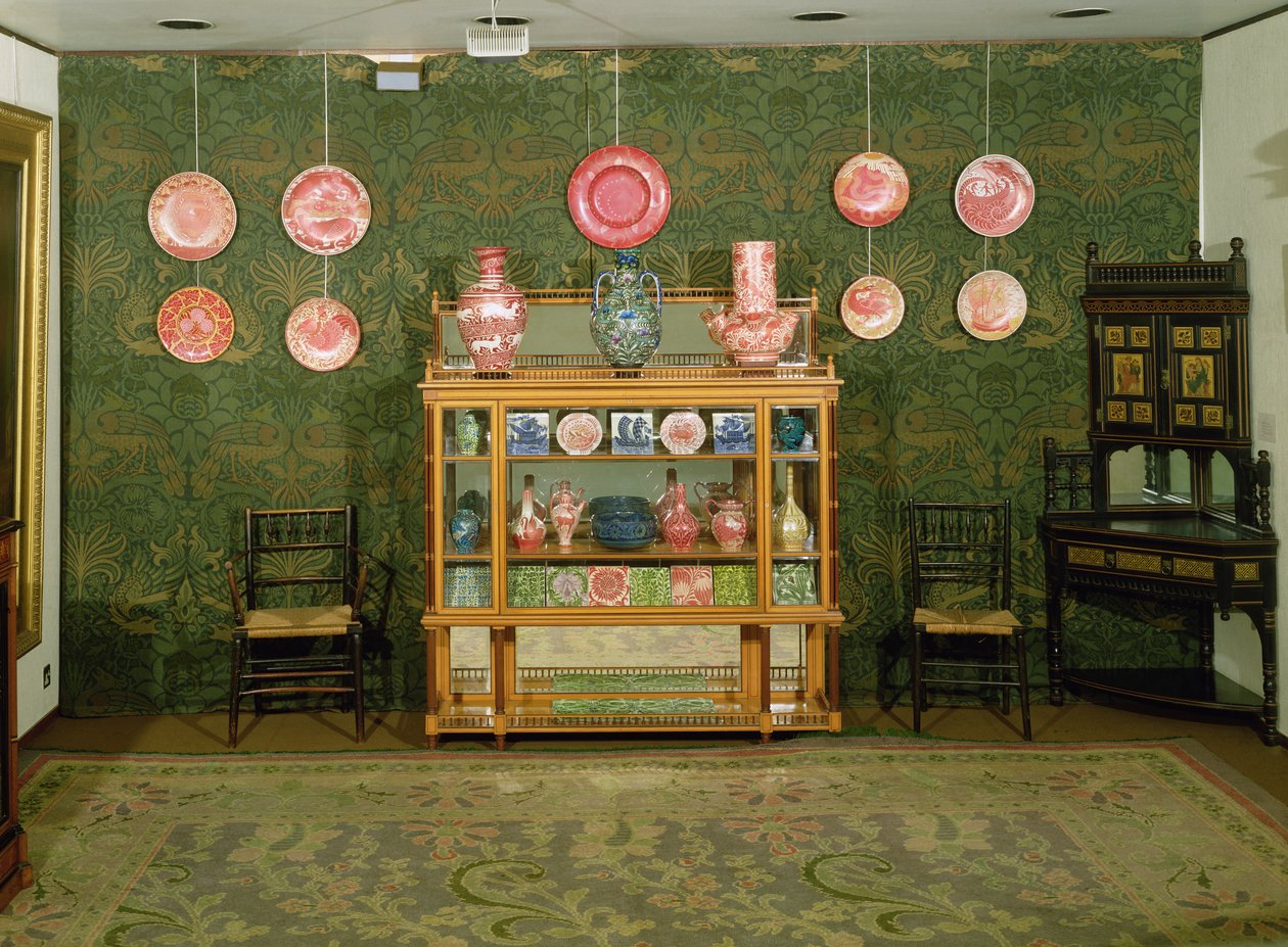展示William Morris（1834-96）和William de Morgan（1839-1917）作品的美学内饰 作者 英语学校