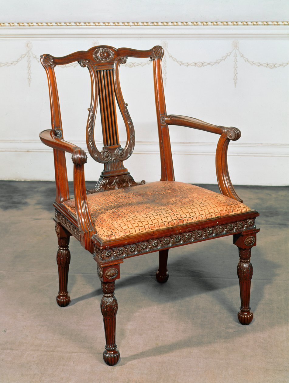 雕刻的里拉琴椅，由Chippendale提供，1768年（mahogony） 作者 英语学校
