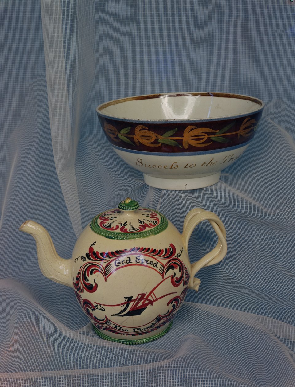 由W. Greatbach装饰的Creamware Teapot，c.1765（陶瓷） 作者 英语学校