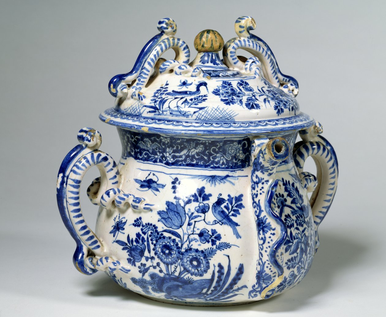 Delftware posset锅盖（陶瓷） 作者 英语学校