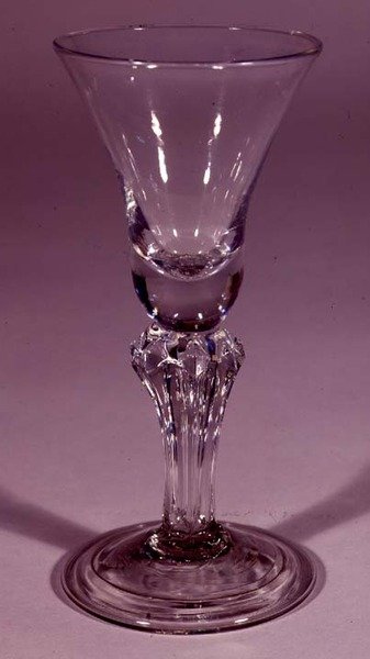 英国栏杆西里西亚或基座酒杯，1730（玻璃） 作者 英语学校