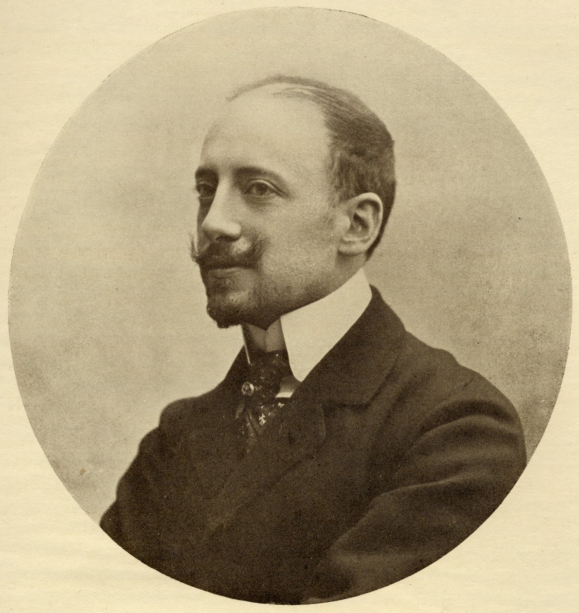 Gabriele d&39;Annunzio（1863-1938） 作者 英语学校