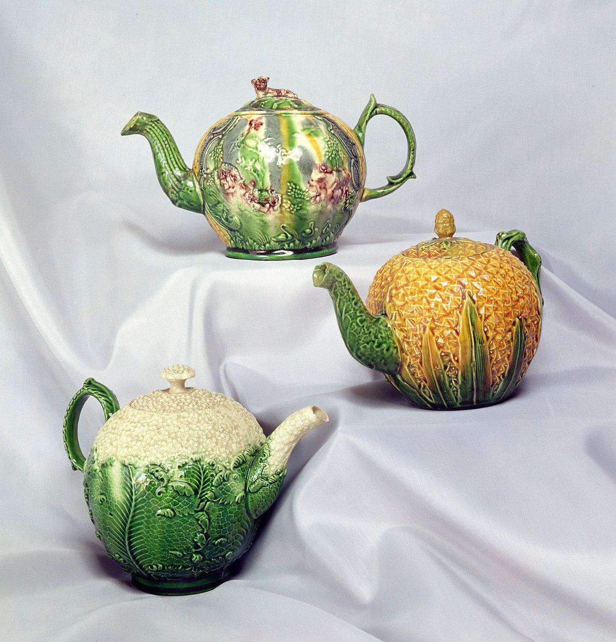 三个Wedgwood彩色釉面茶壶，c.1740（陶瓷） 作者 英语学校