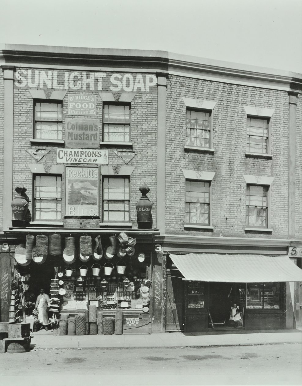 3-4 Gainsborough Road：正面，伦敦，1899年 作者 英国摄影师
