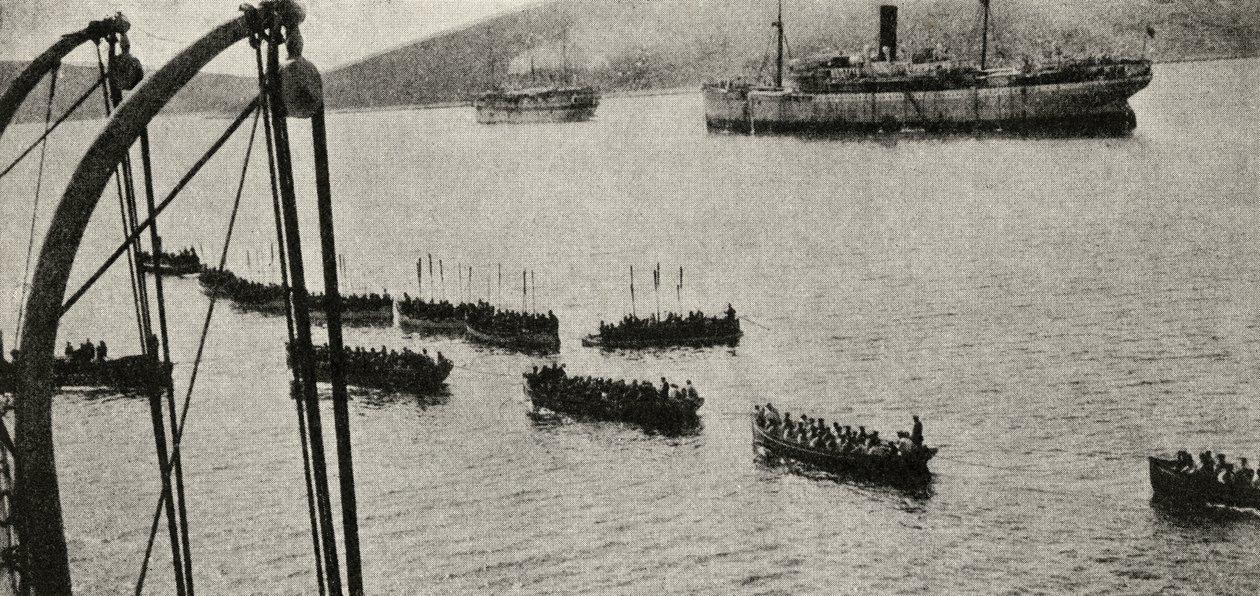 加里波利运动期间从“伟大的战争：历史”，第19卷，1916年开始离岸运输的陆军 作者 英国摄影师