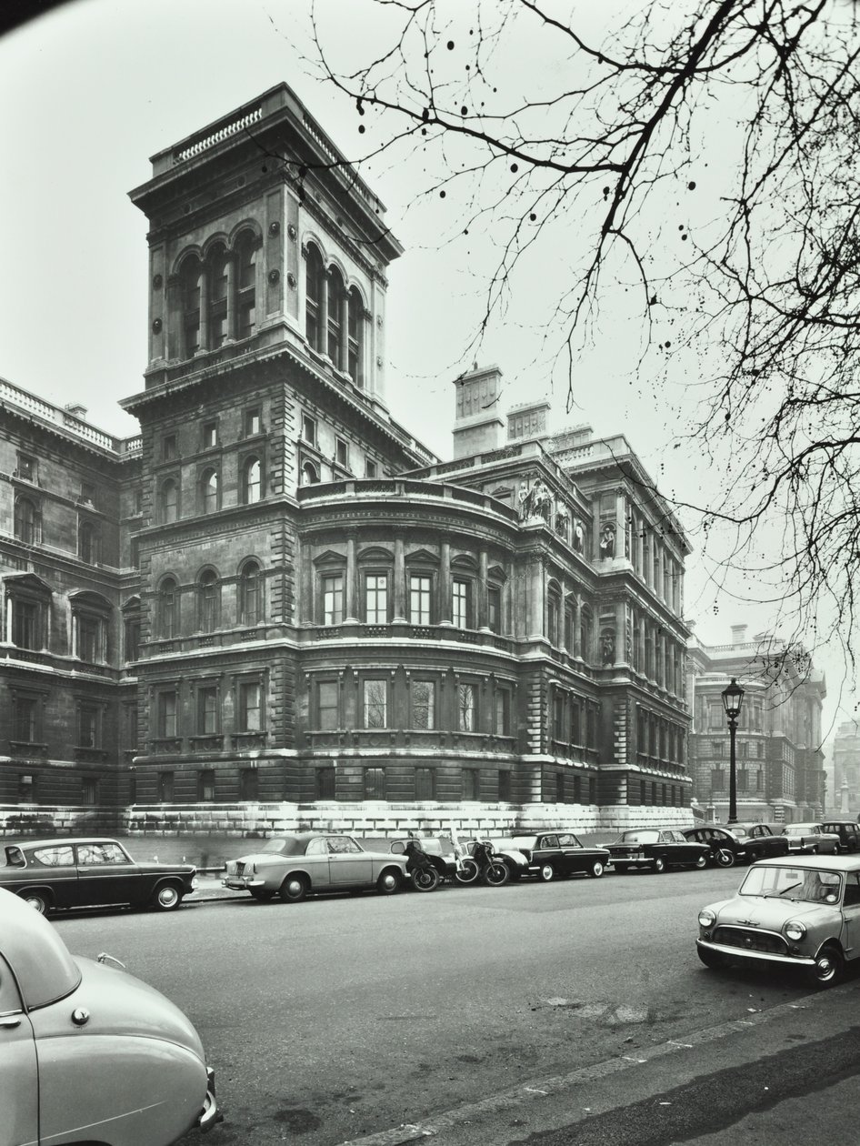 Foriegn Office，Whitehall，Westminster LB：1896年升入Saint Jamess Park 作者 英国摄影师