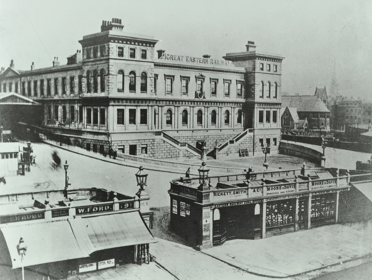 Bishopsgate的大东部终点站：外观，1862年 作者 英国摄影师