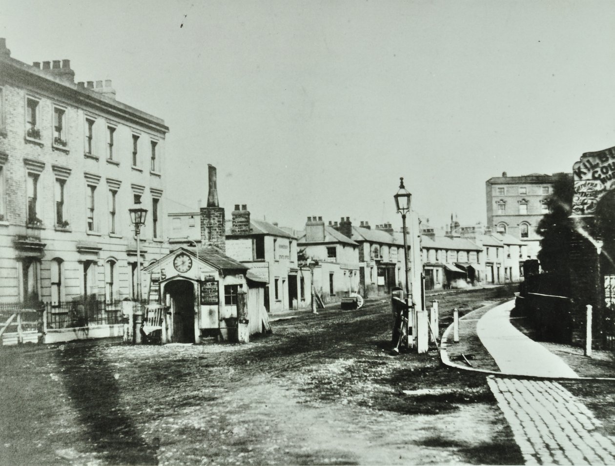 位于Kilburn高速公路南端的Kilburn收费站，由Kilburn Priory，Camden图书馆，1875年交汇处 作者 英国摄影师