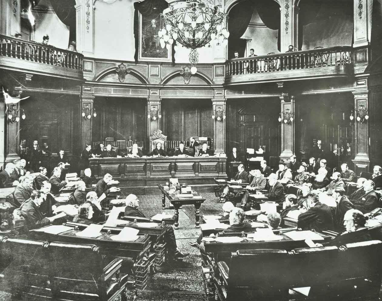 伦敦学校董事会，1895年 作者 英国摄影师