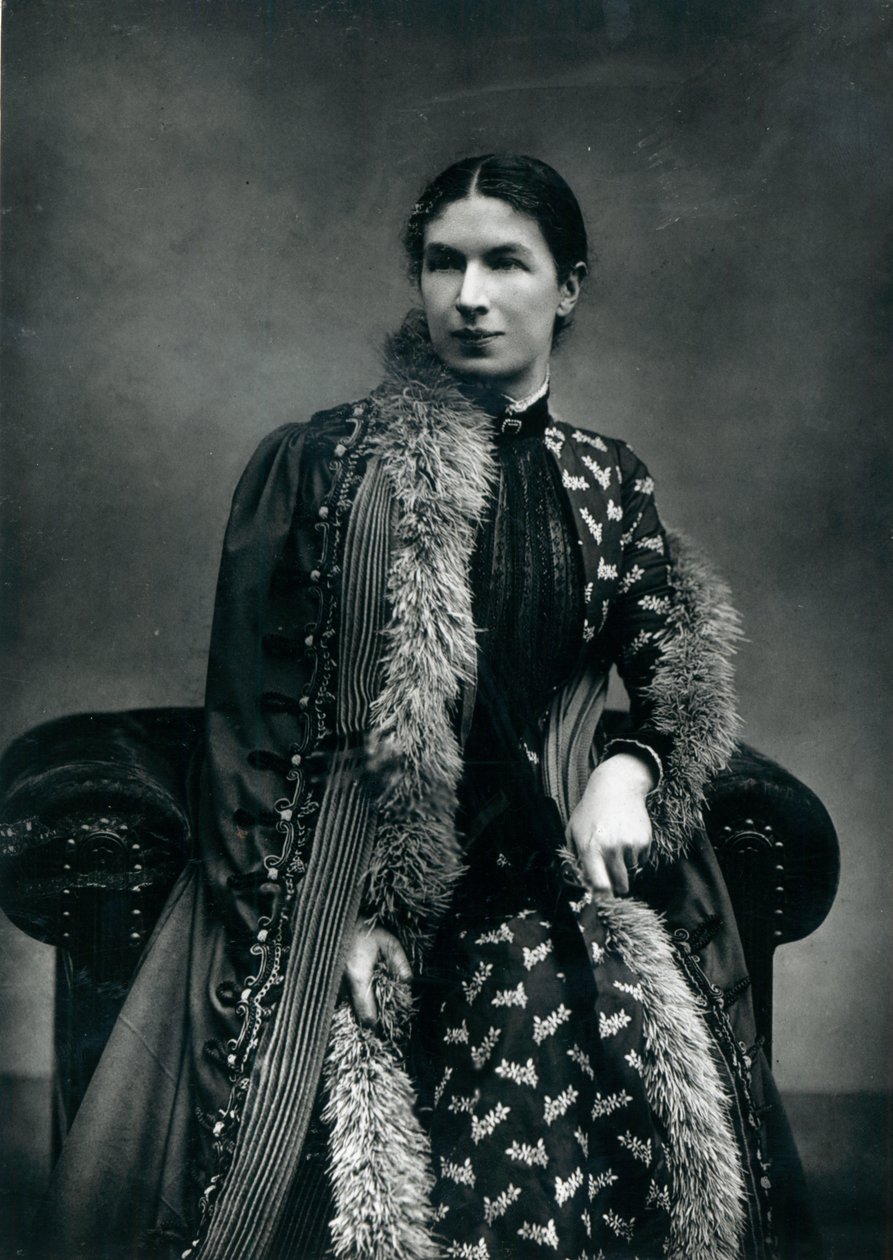 Humphry Ward夫人，1881年 作者 英国摄影师