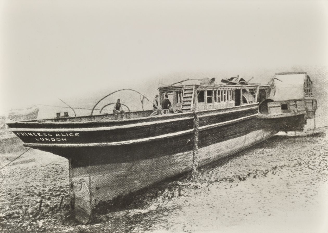爱丽丝公主：1889年从伦敦泰晤士河升起后 作者 英国摄影师