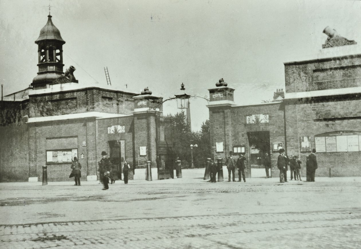 皇家阿森纳正门，1890年 作者 英国摄影师