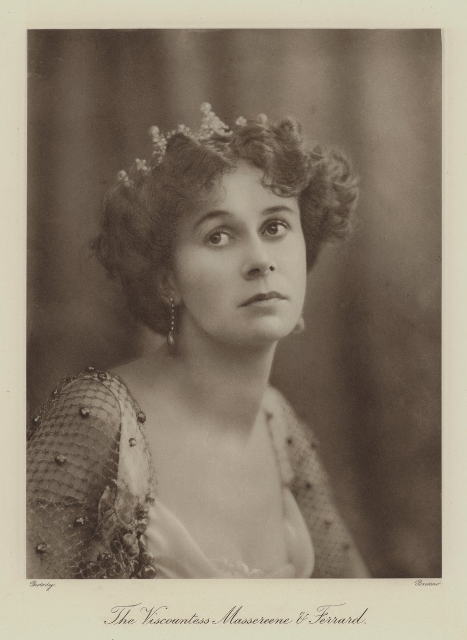 Massereene 子爵夫人和 Ferrard（黑白照片） 作者 英国摄影师