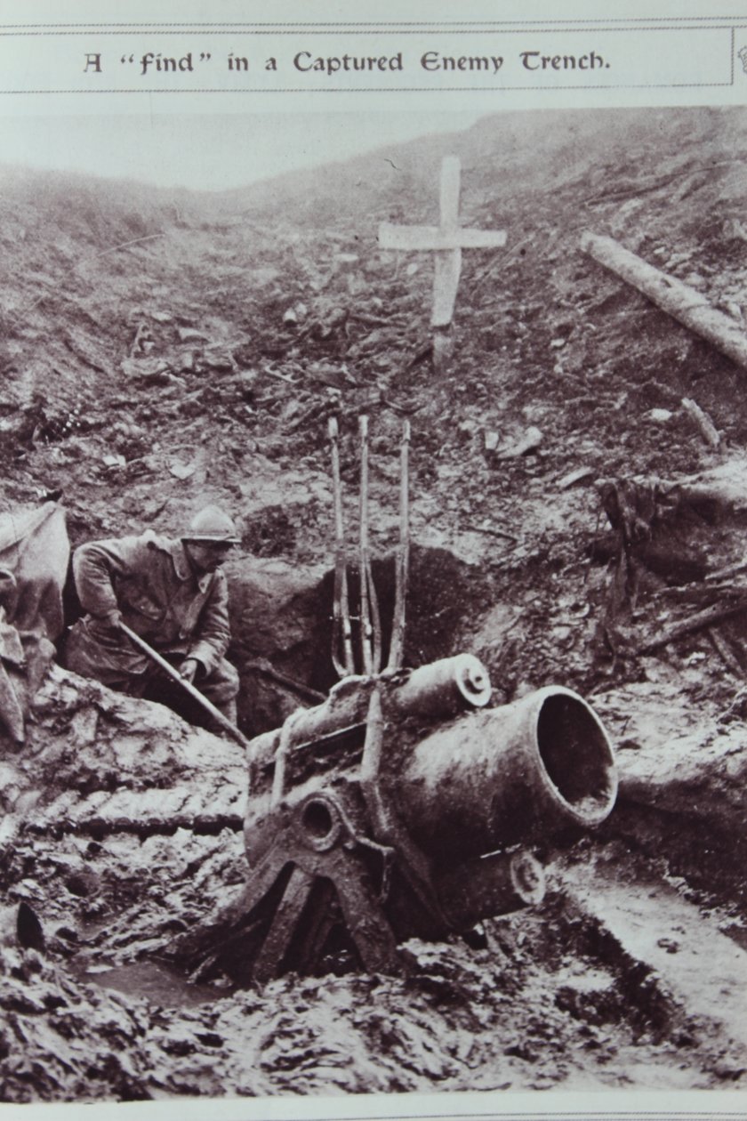 1914年至18年，在一个被捕获的敌人海沟中寻找 作者 英语学校