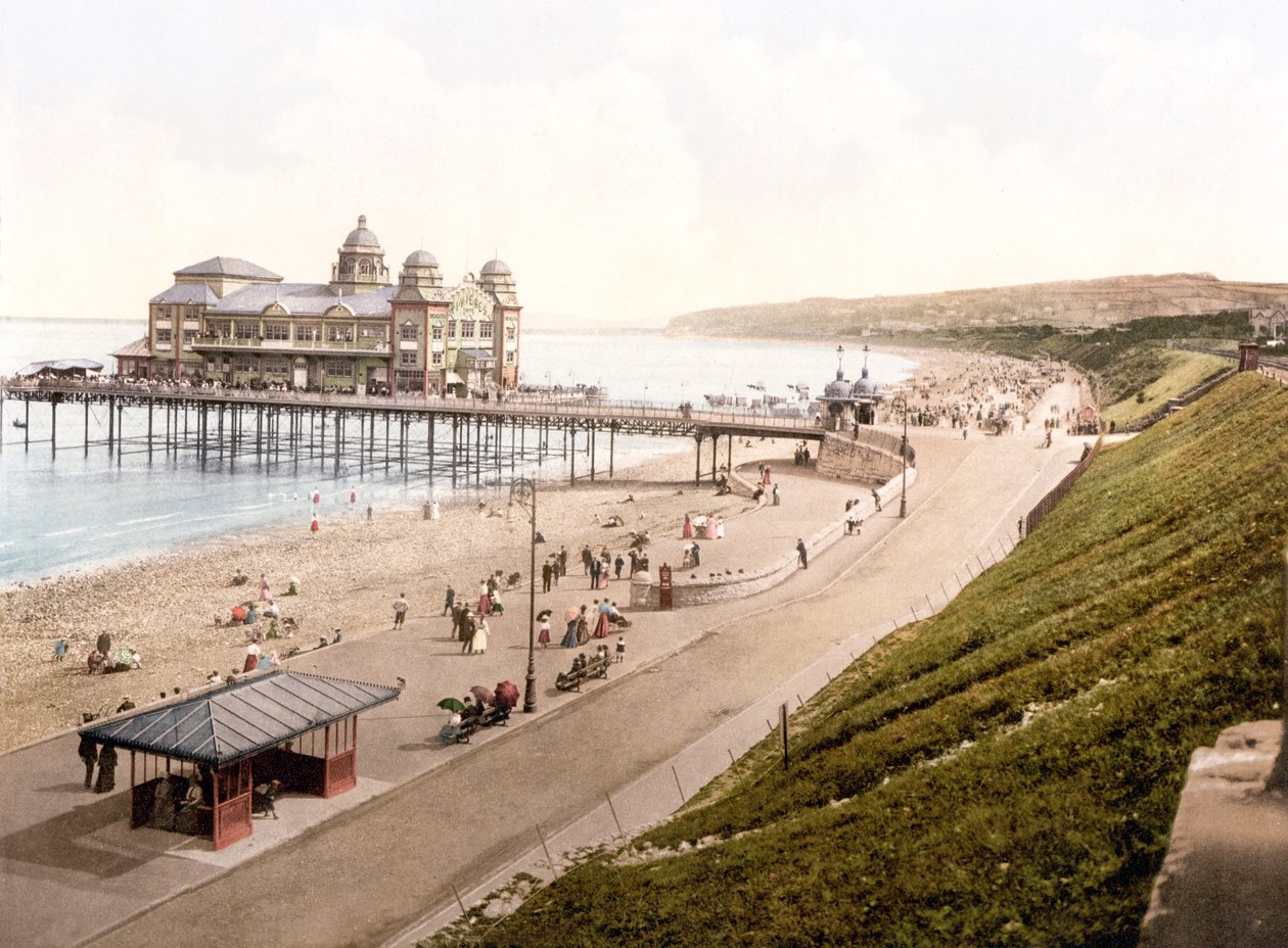 Colwyn Bay Promenade，从车站（手工彩色照片） 作者 英语学校