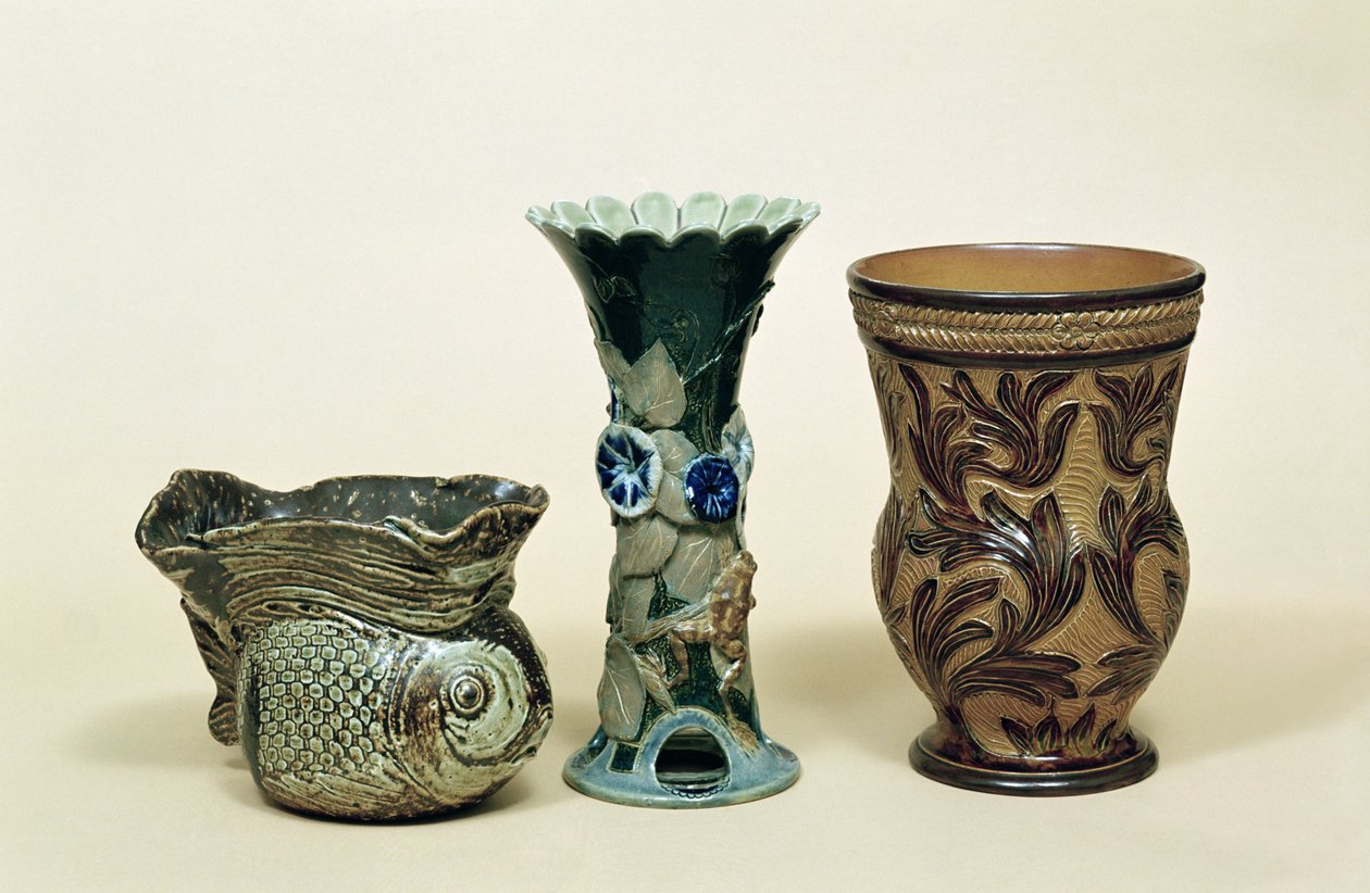道尔顿花瓶，1880年代，（粗陶器） 作者 英语学校