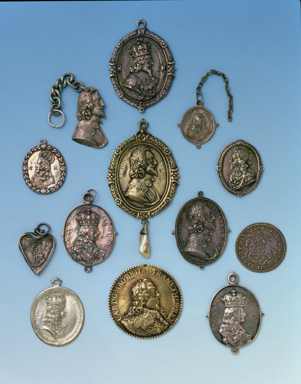 查理一世（1625-49）（金属）支持者的英国内战徽章 作者 英语学校