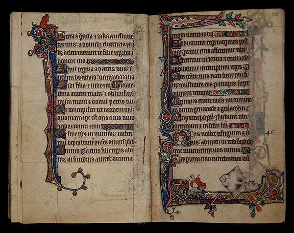 Ms 1-2005, ff.67v-68r:一个巨大的鳐鱼惊动了一个人，边框装饰来自Macclesfield Psalter, Use of Sarum, East Anglia, 约1330（牛皮纸）。 作者 英语学校