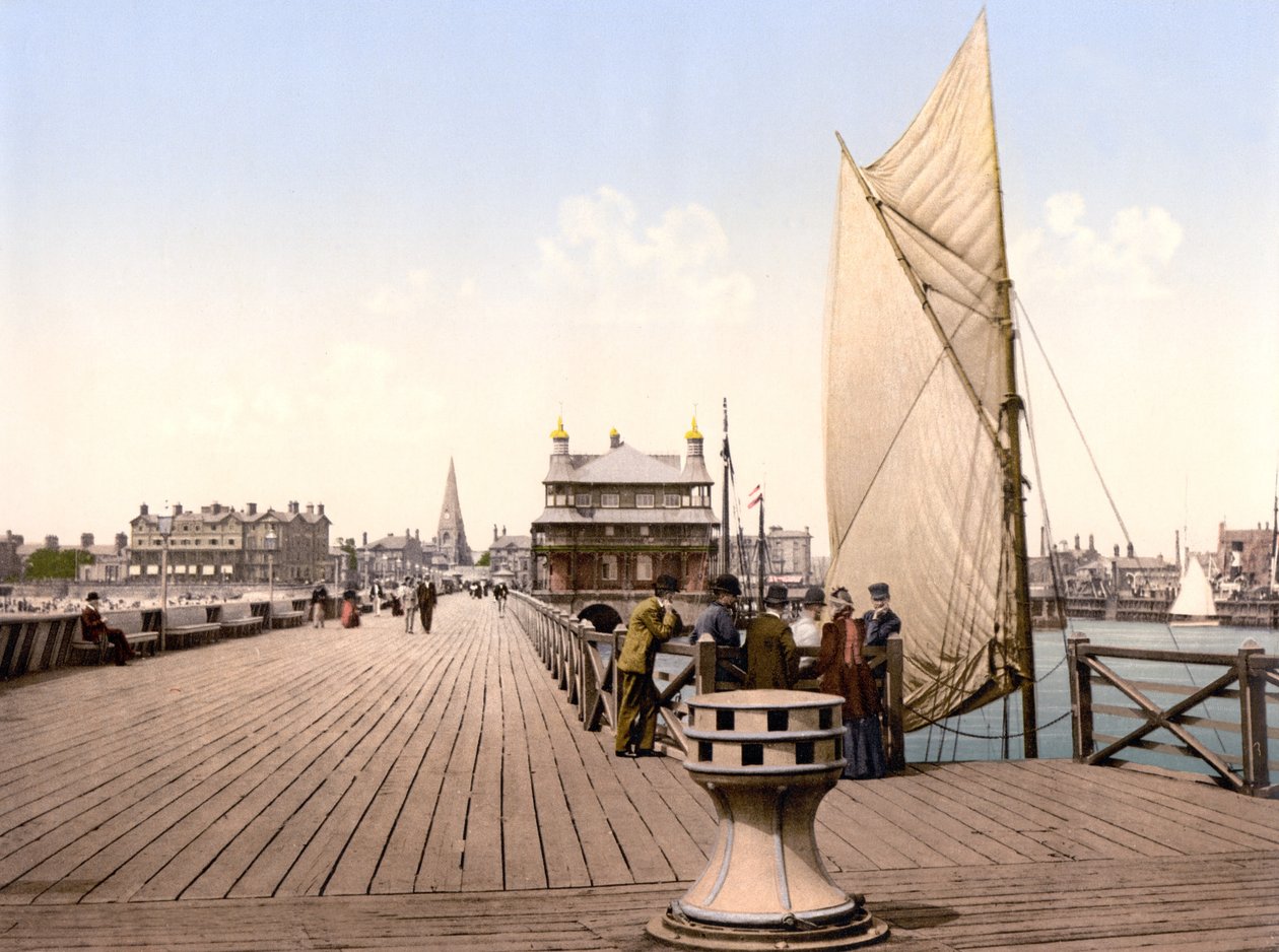 Pier Pavilion，洛斯托夫特（手工彩色照片） 作者 英语学校
