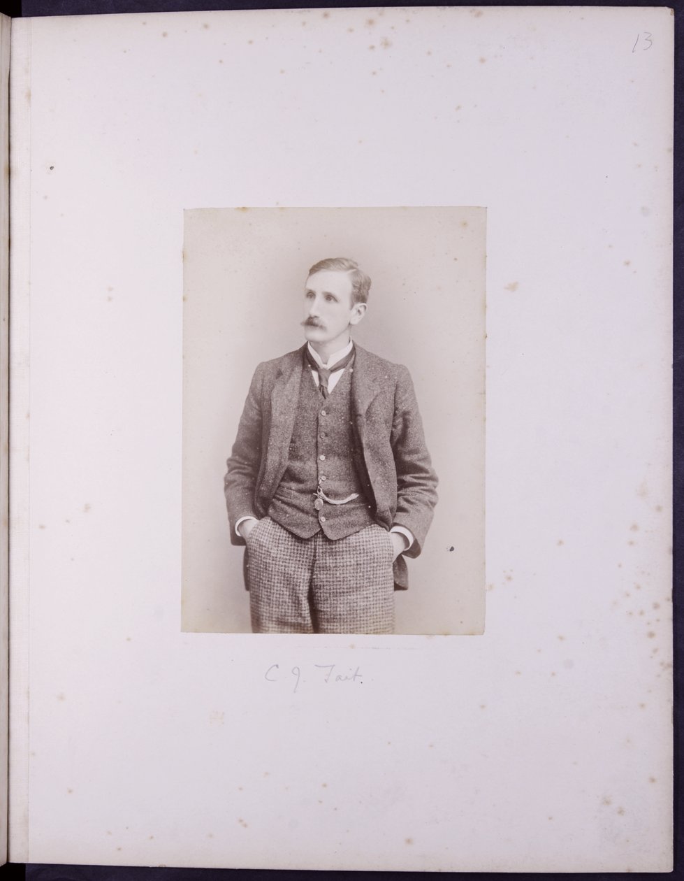 CJ Tait 肖像，约 1900 年（黑白照片） 作者 英语学校