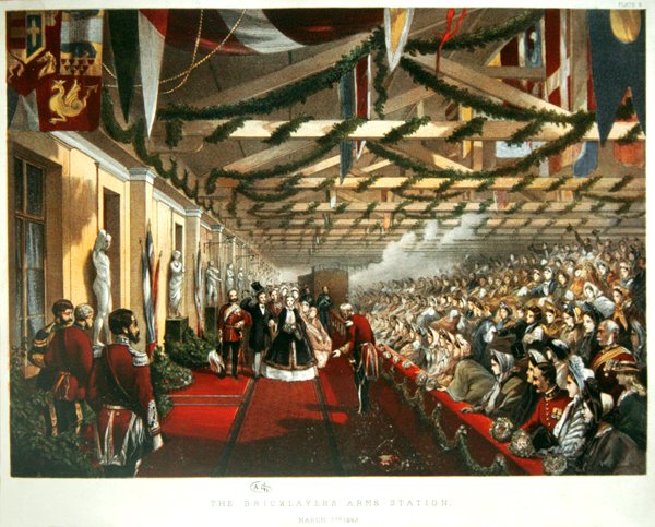 1863年3月7日，丹麦的亚历山德拉公主与她未来的丈夫威尔士亲王一起抵达伦敦的砖家兵站。1863年（彩色平版印刷）。 作者 英语学校